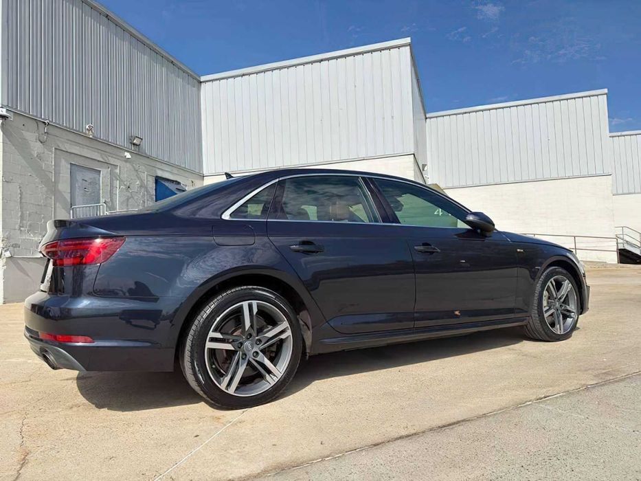 Audi A4      2018