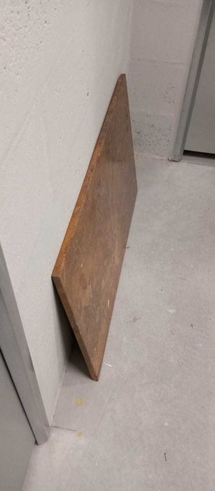 Pedra de Mármore, em bom estado, usada como tampo de mesa