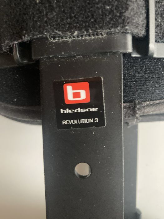 Orteza kolana zegar Bledsoe