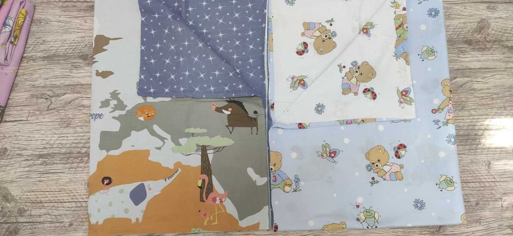 Набор в детску кроватку(пододеяльник,простынь,наволочка Лот постельног