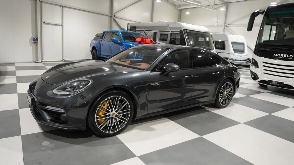 Porsche Panamera Turbo S E-Hybrid 670 km Burmester s.polska f.vat 23%