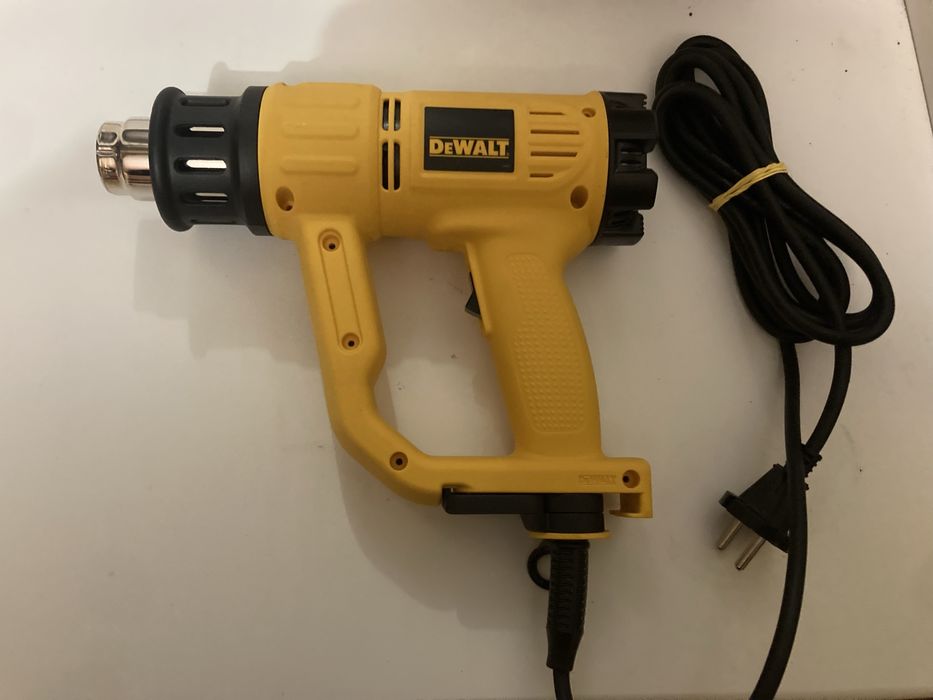 Фен строительный DeWALT 26411
