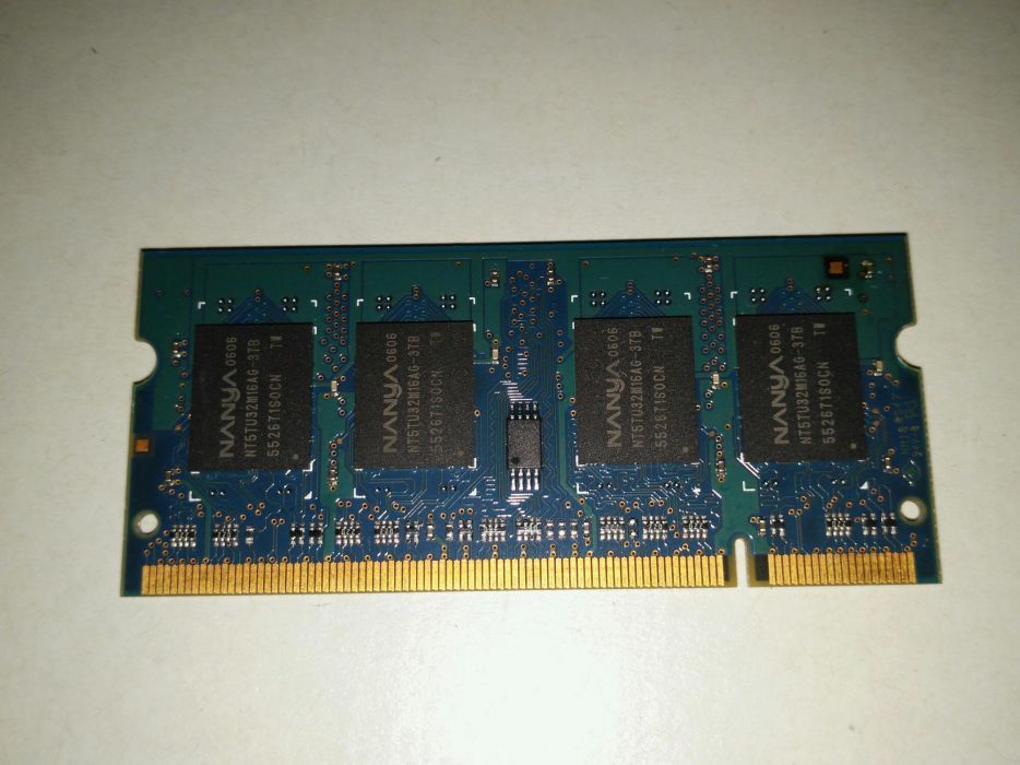 Оперативная память DDR3- 2Гб  DDR2 0.5Гб  для ноутбука и стац.ком