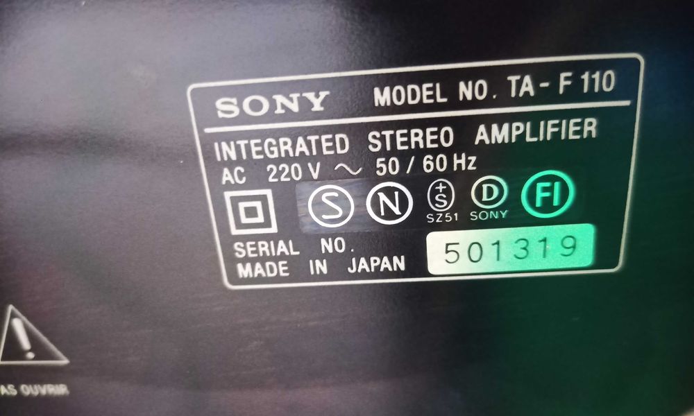 Sony Ta F110 w pakiecie z tunerem