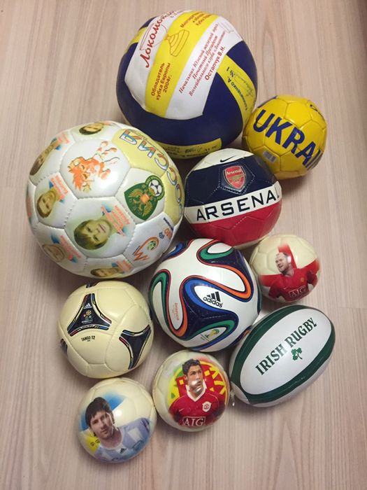 Сувенирные мячи,шарфы