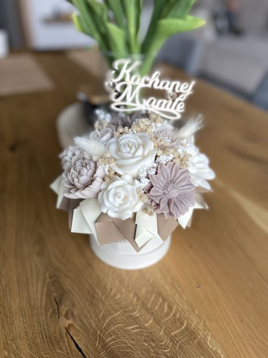 Flower box z swiec sojwoych dzien mamy