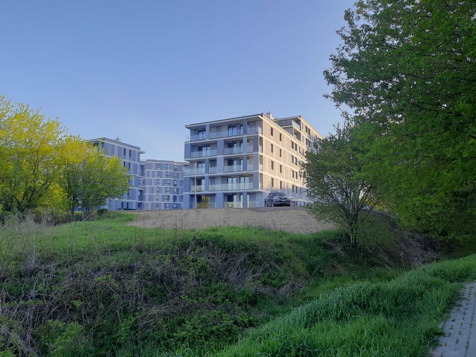 Sprzedam miejsce postojowe w garażu podziemnym Różana 24