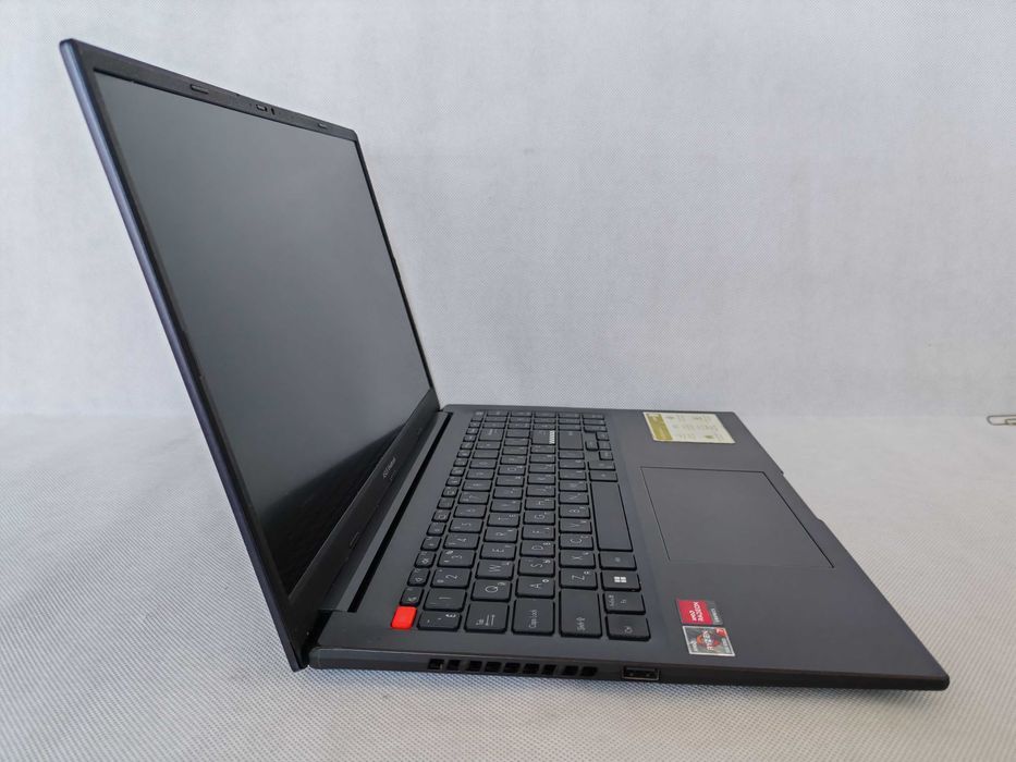 Ноутбук ASUS Vivobook 15 [FHD/Ryzen 5 5600H/16 DDR4/Radeon/акб 4 часа]