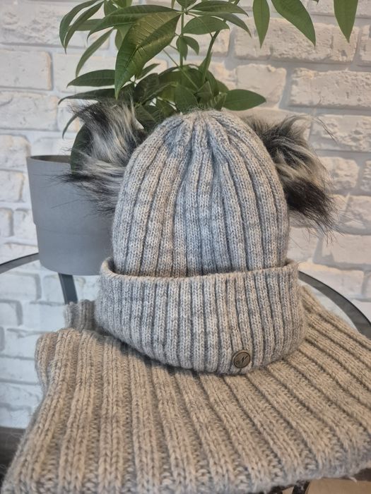 Komplet czapka i komin dla dziewczynki