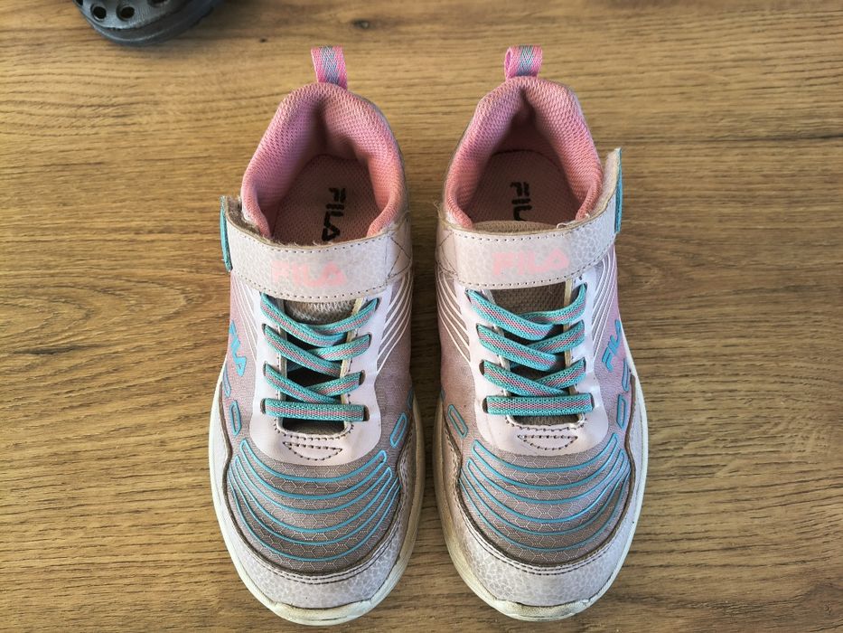 Buty dziewczęce w super stanie
