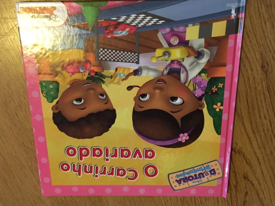 Livro infantil O Carrinho Avariado