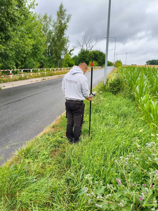 Geolog. Badania geologiczne gruntu. Geotechnika. Opracowania