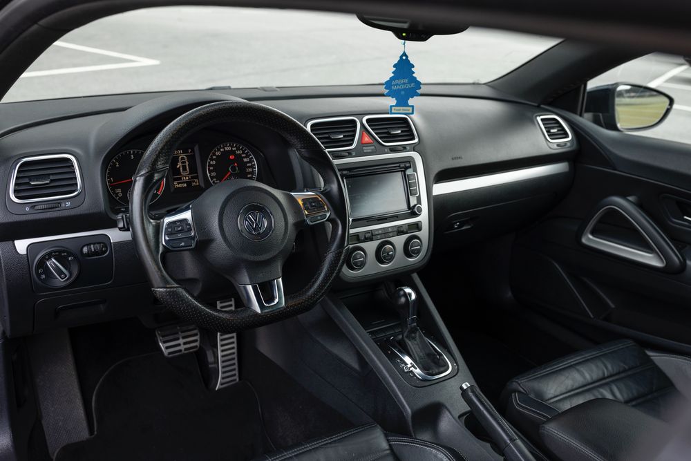 VW Scirocco 2.0TDi - R-LINE DSG