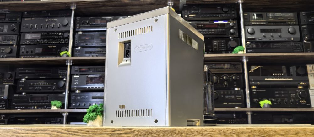 Кавова машина Delonghi PrimaDonna Elite