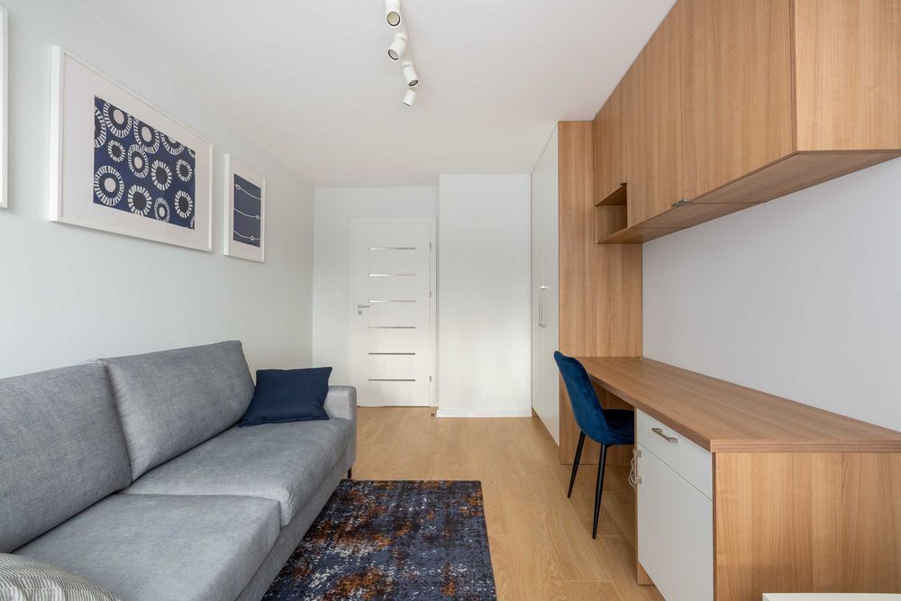 3 POKOJOWE ROZKŁADOWE od 1 października WYSOKI STANDARD blisko centrum BALKON