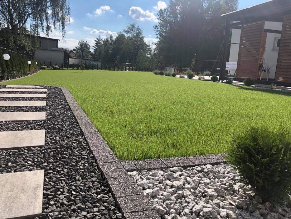 Zakładanie trawników, prace ogrodnicze, niwelacja terenu