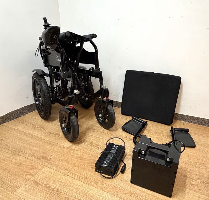 Wozek elektryczny skladany + joystick opiekuna