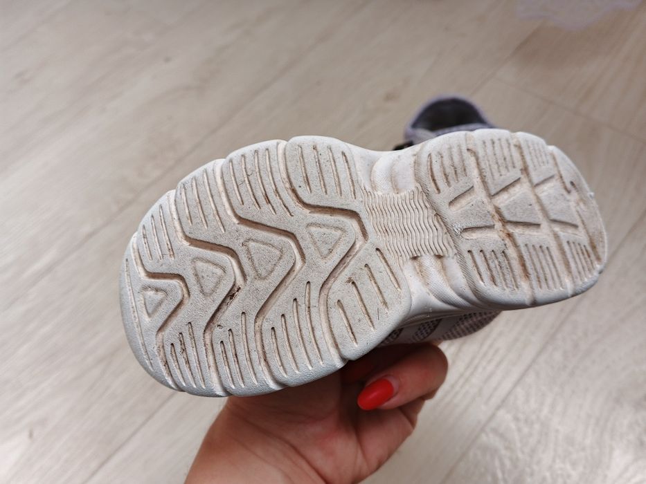 Кросівки для дівчинки 24р , 2 р, 15 см