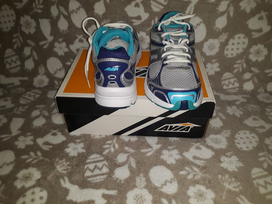 Sprzedam buty Avia nowe.