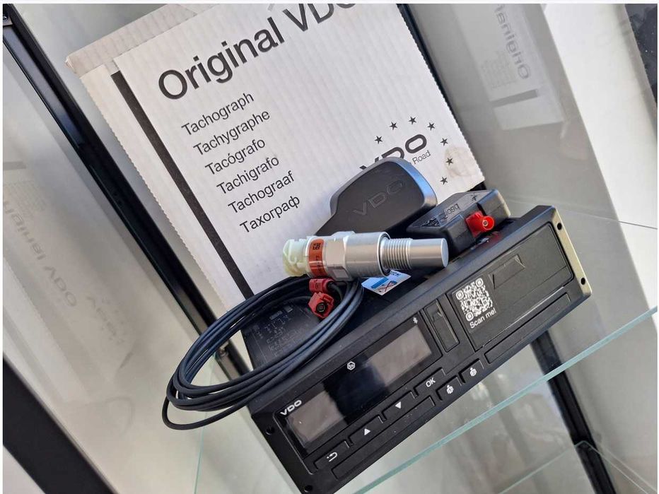 Tachograf inteligentny MONTAŻ Smart2 Nowej Generacji G2V2 VDO Siemens