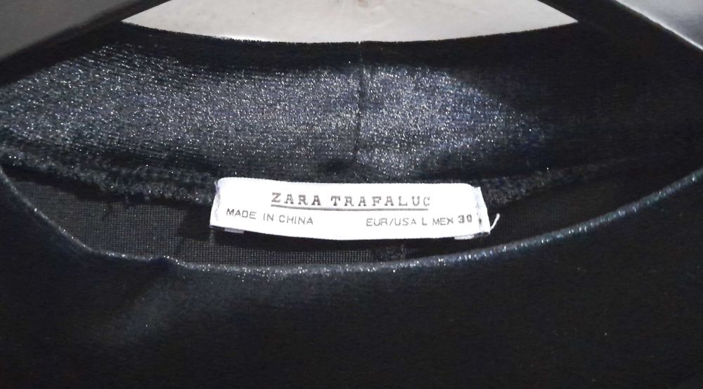 Vestido preto midi de veludo Zara Trafaluc Tam L