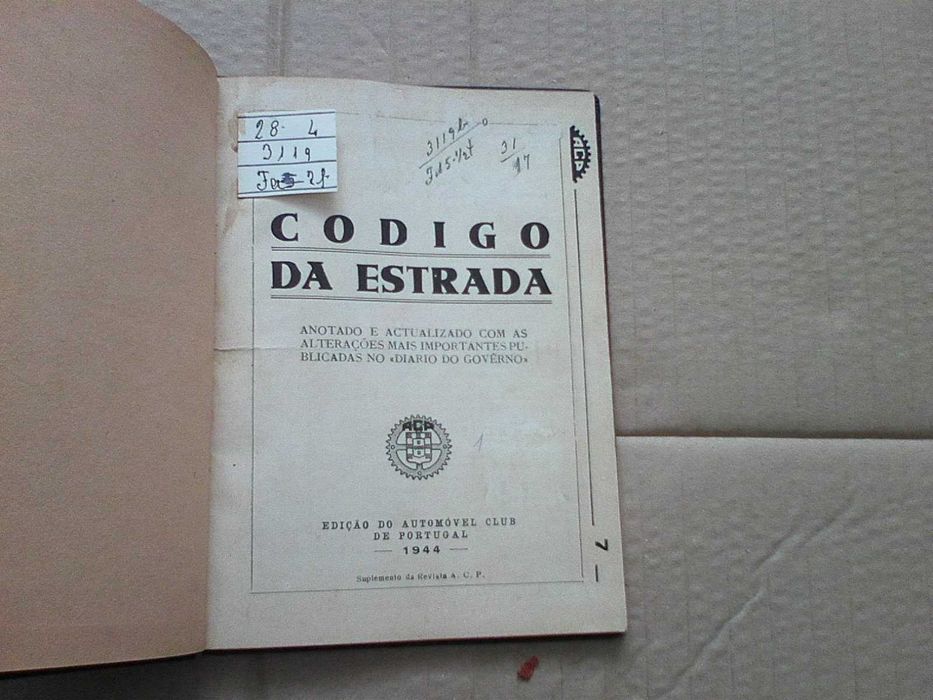 Codigo estrada 1944