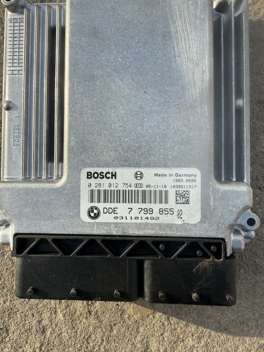 Zestaw startowy komputer sterownik ews kluczyk bmw e60 e61 520d m47
