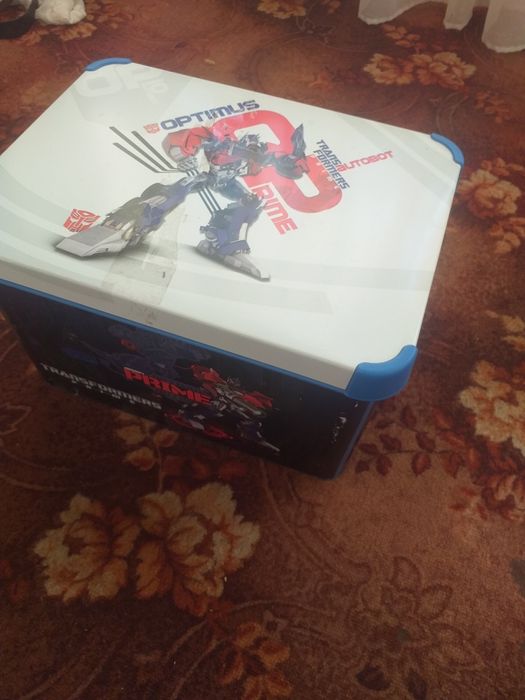 Контейнер - органайзер для игрушек.