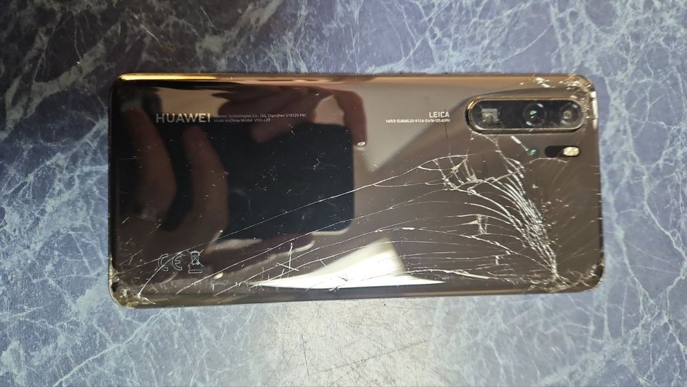 Продам телефон huawei p30 pro 6/128