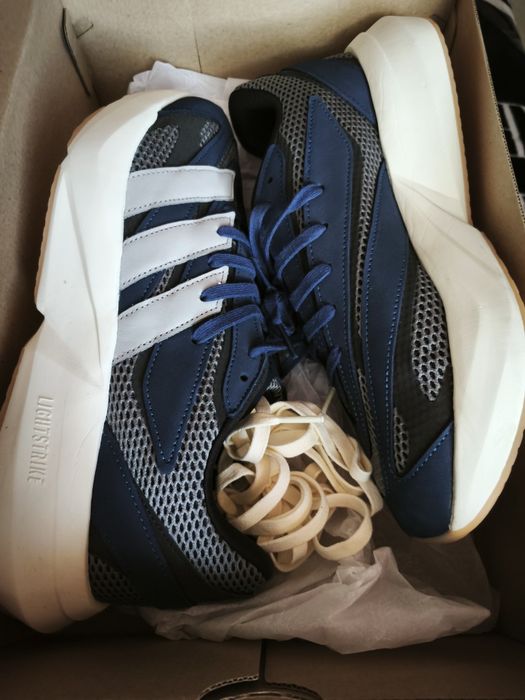 Кросівки Adidas нові