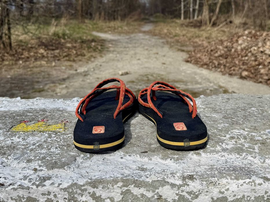 Жіночі шльопки, вєтнамки Teva