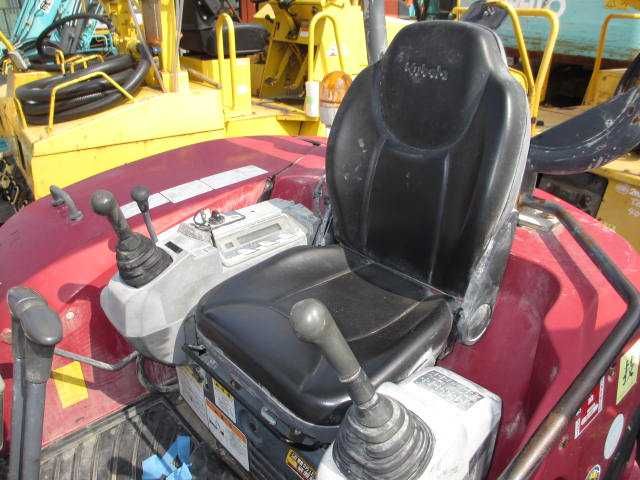 Гусеничний екскаватор KUBOTA U40-5