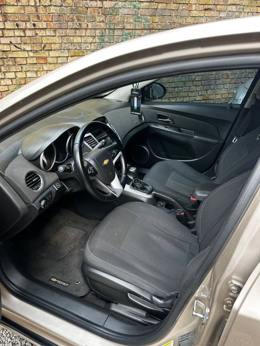 Chevrolet cruze 1,6 2011