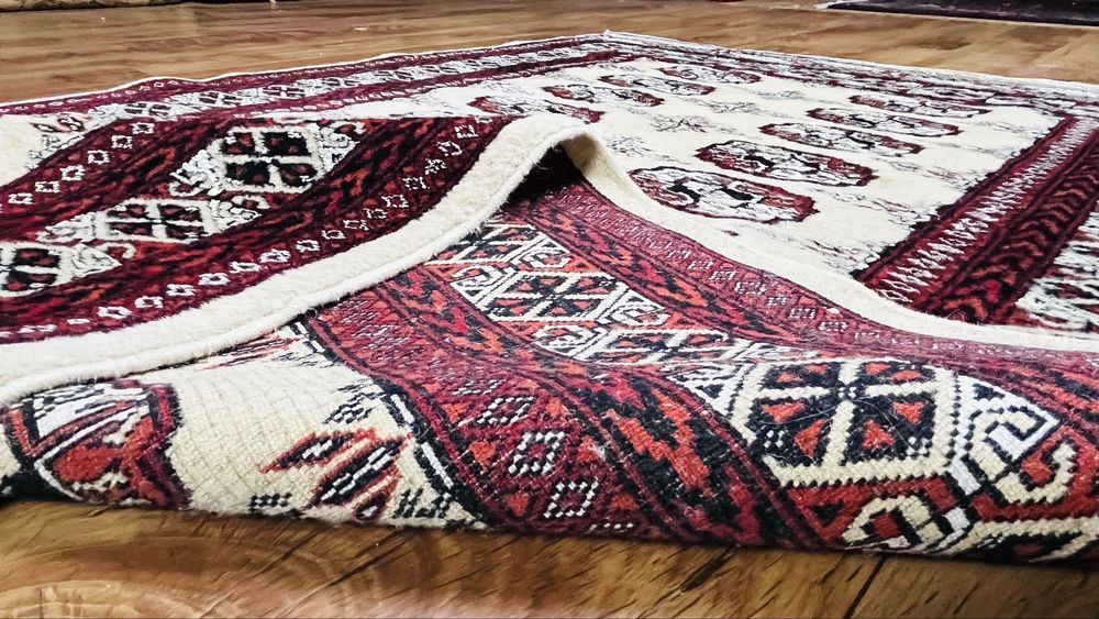 Piękya pakistański dywan Buchara z jedwabiem 97x167 orientalna elegancja