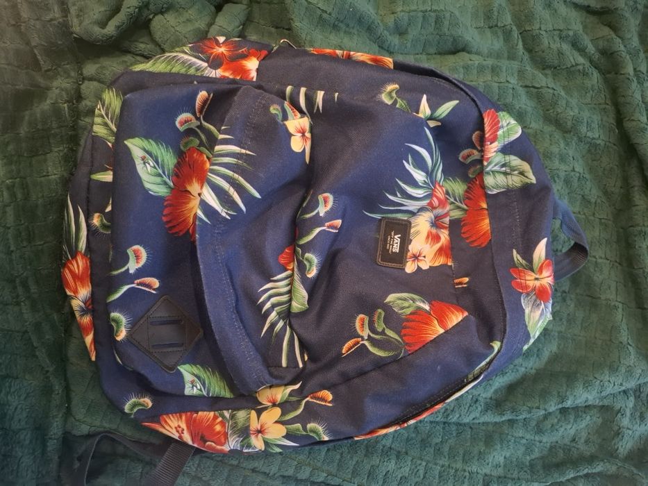 Plecak Vans granatowy w kwiaty