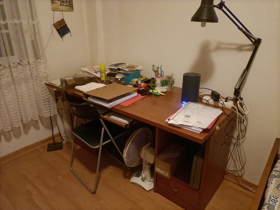 Mobília completa de quarto de solteiro(a) como nova