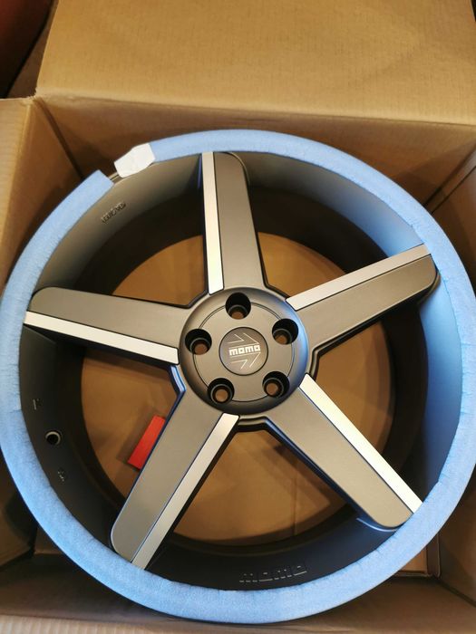 Легкосплавний диск MOMO Stealth R20 8,5J 5x112 ET35 DIA79,6 Mag Matt Anthracite Polished Arrow