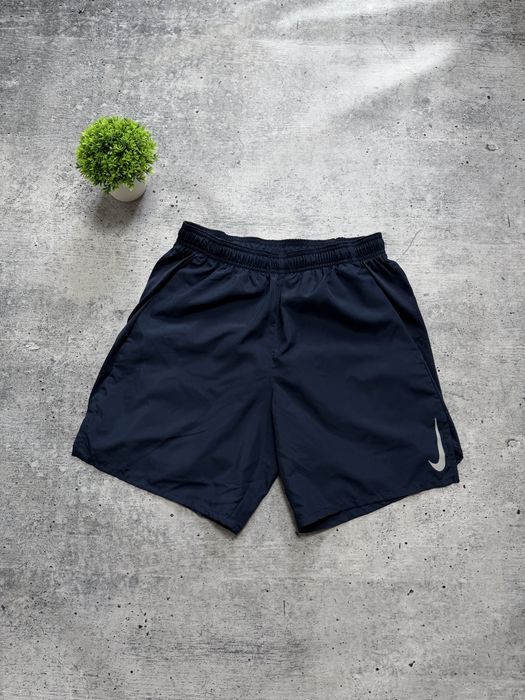 Чоловічі шорти Nike Run CHLG Shorts
