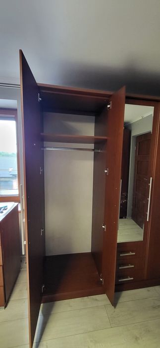 Sprzedam duża szafe dlugosc 190 cm