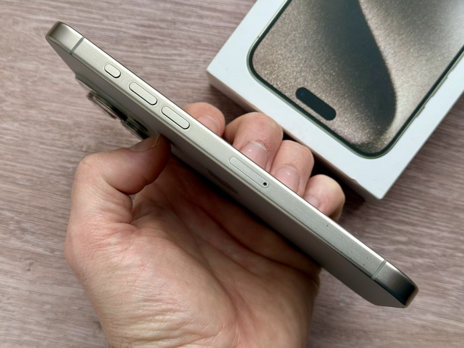 Apple Iphone 15 Pro Max Natural Titanium 256gb акб 88%
