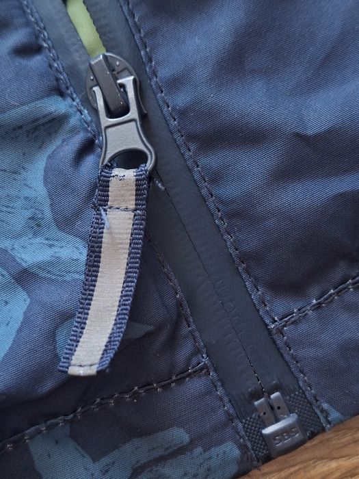 Куртка курточка водовідштовхувальна вітронепроникна принт дракони H&M