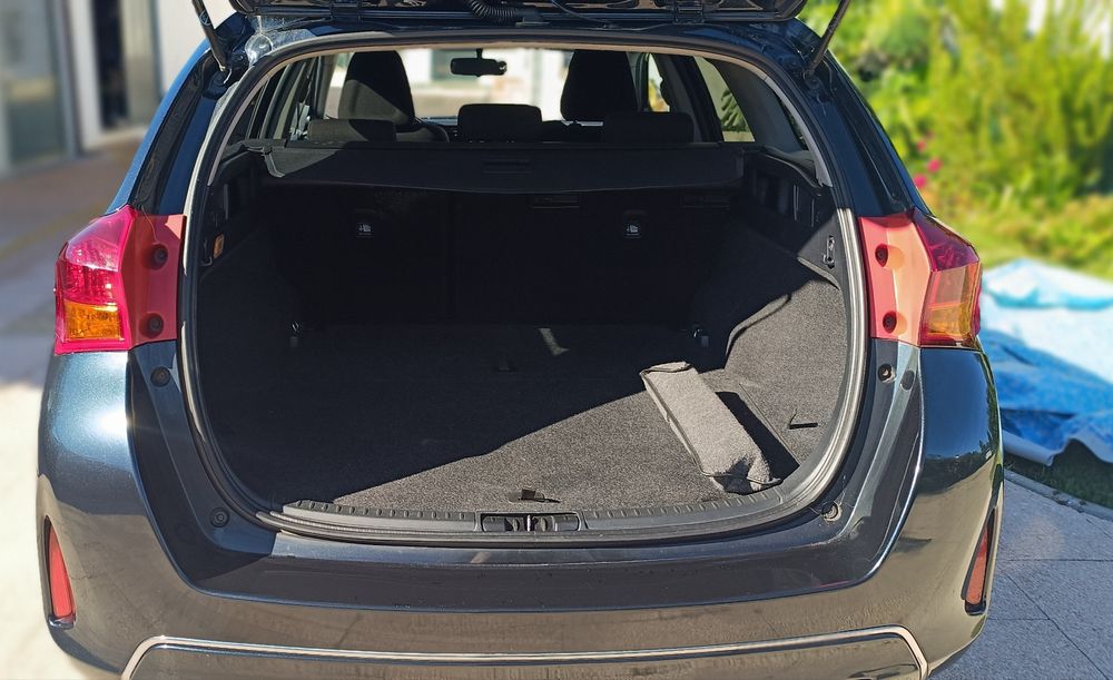 Toyota Auris Touring Sports 1.4 D-4D 2014 – Particular — photo 3