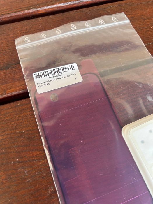 Oryginalny Apple iPhone 13 Pro Max – klej do wyświetlacza + zestaw wkrętów (OEM)