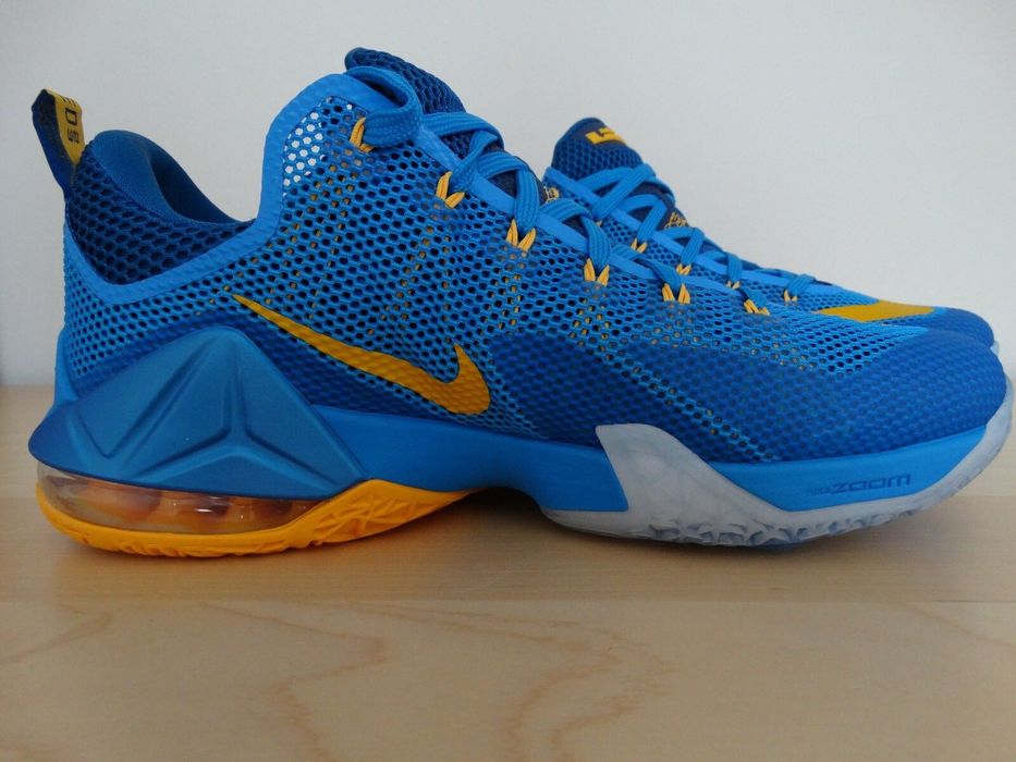 Кросівки LeBron 12 Low entourage