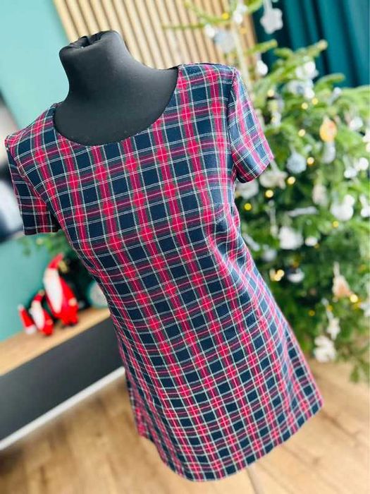 Elegancka sukienka świąteczna w kratkę s 36 sylwestrowa