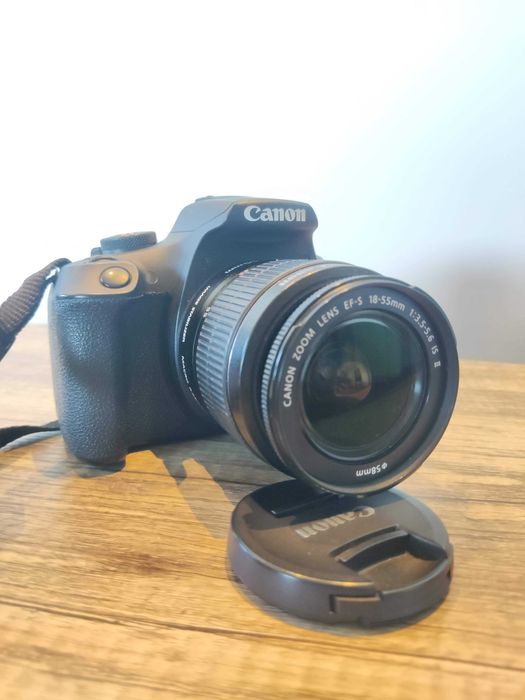 Kit Máquina fotográfica Canon 2000D