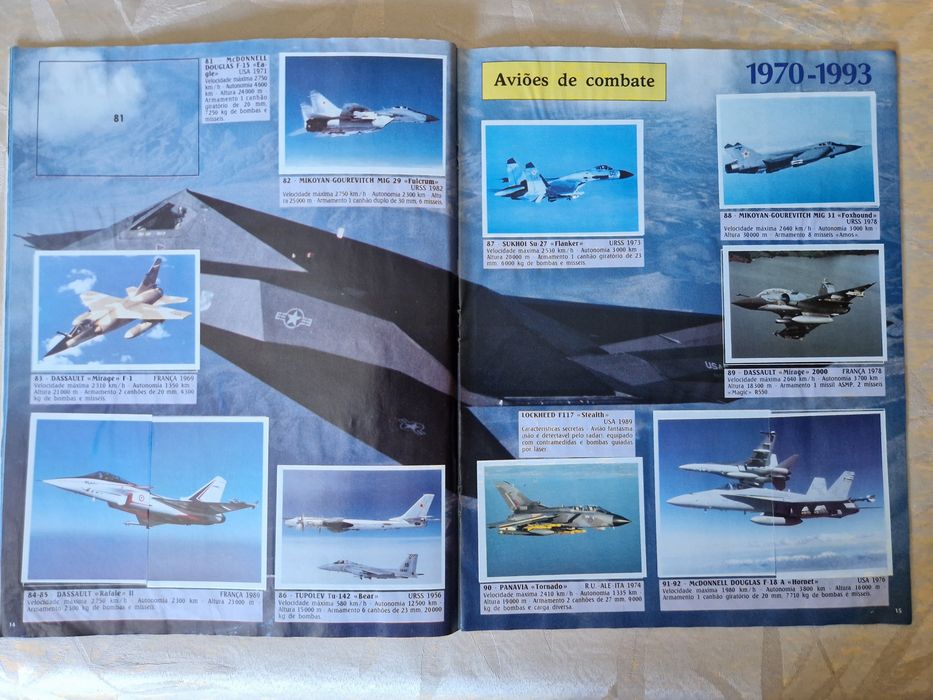 Caderneta panini aviões de 1995, 89% completa