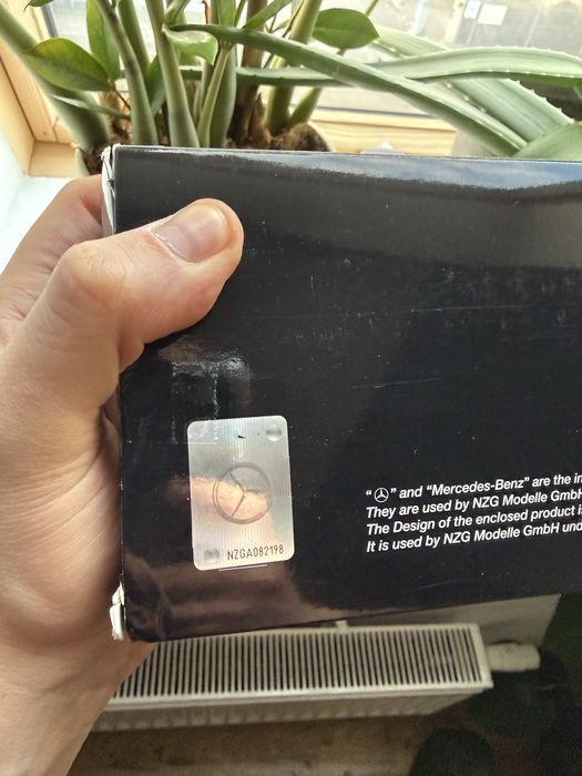 Model Mercedes Benz Arocs 4x2 z wywrotką Meiller 1:50 NZG