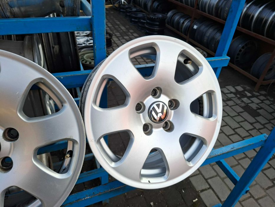 Оригінальні ковані диски Audi 5/112 R15 7J ET39 8EO 601 025.