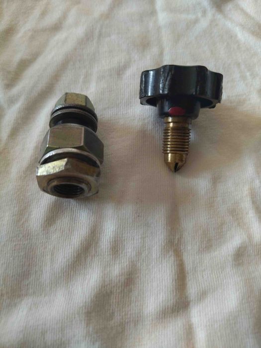 Parafuso corta-circuitos vintage (baixa de preço)